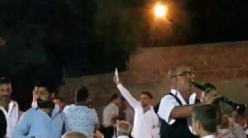 Silahlar S&uuml;nnet D&uuml;ğ&uuml;n&uuml;nde Susmadı