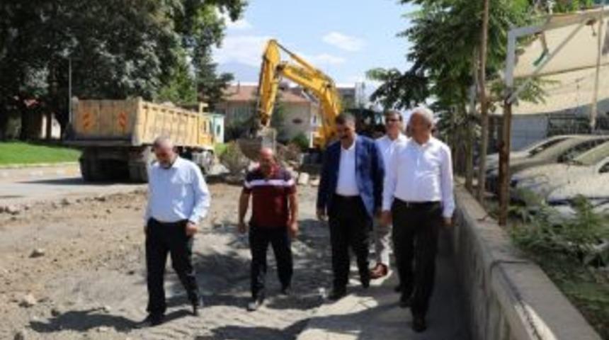 Zübeyde Hanım Caddesi’nde Çalışmalar Başladı