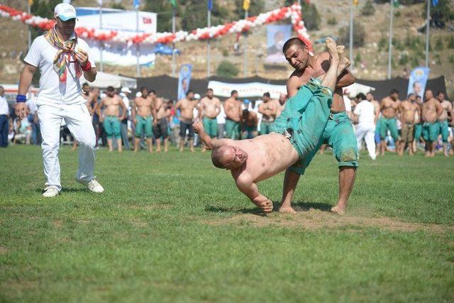 Adana’da 533. Karakucak Güreşleri Heyecanı