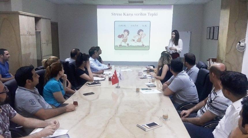 Fabrika Y&ouml;neticilerine &lsquo;stresle M&uuml;cadele&rsquo; Semineri