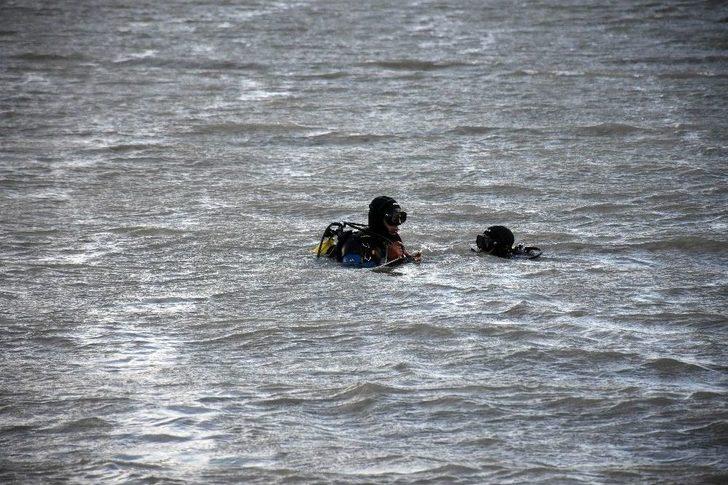 Serinlemek İçin Gölete Giren Çocuğun Cesedi Bulundu G2