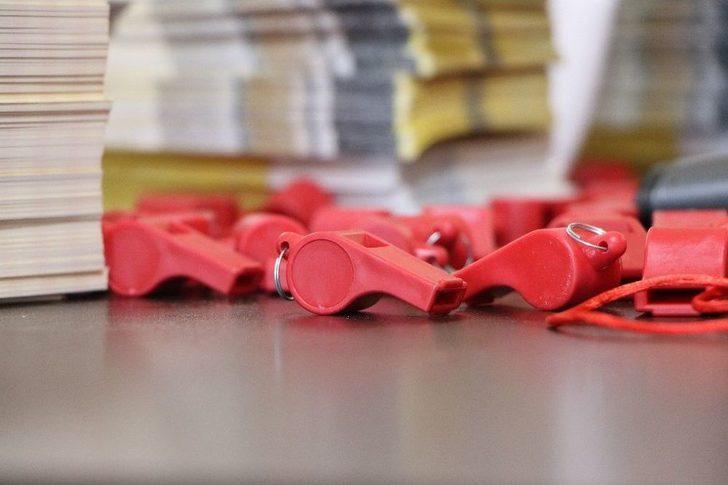 Arabada Kırmızı Düdüklü Çocuklar Dönemi Başlıyor G3