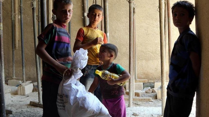 Suriye&rsquo;nin Yetimleri T&uuml;rkiye&rsquo;ye Emanet