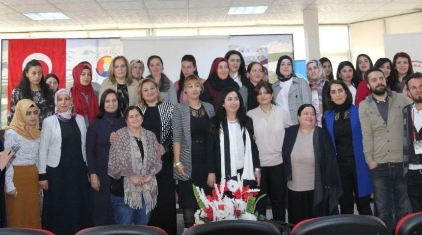 Hakkari&rsquo;de &ldquo;hakkari&rsquo;de Kadın Girişimci Olmak&rdquo; Paneli