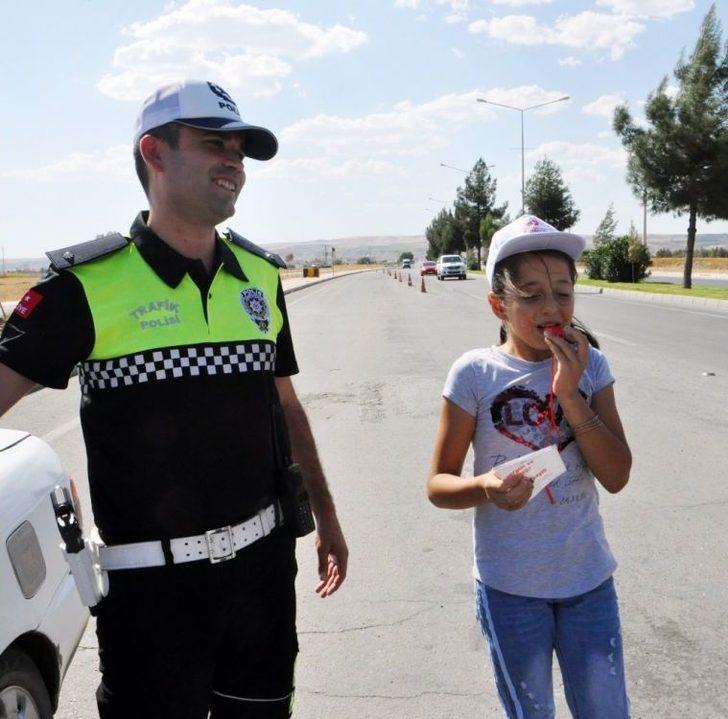 Hatalı Sürücüye Kırmızı Düdük G1