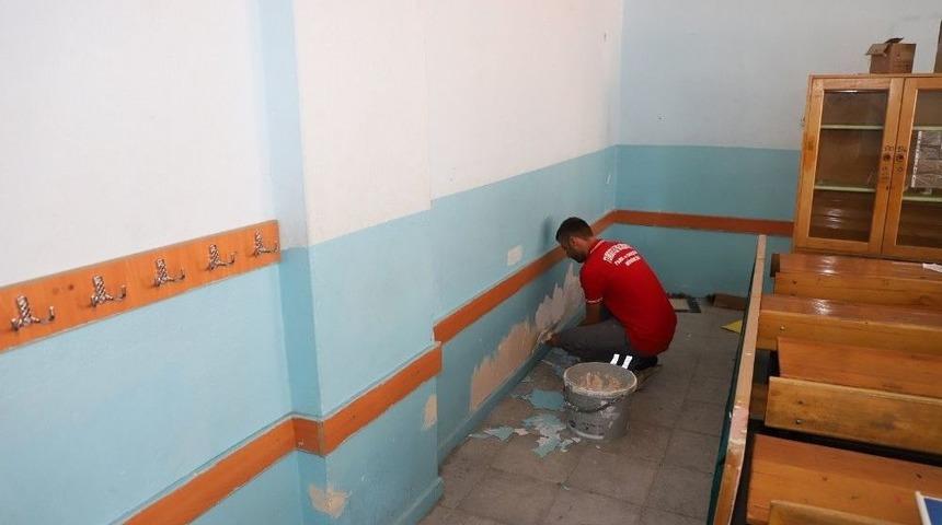 Turgutlu&rsquo;da Yaz Tatilinde Okullarda Tadilat