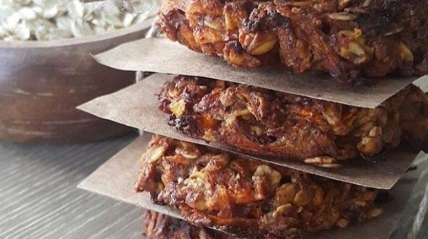 Yulaf Ezmeli Havuçlu Kurabiye