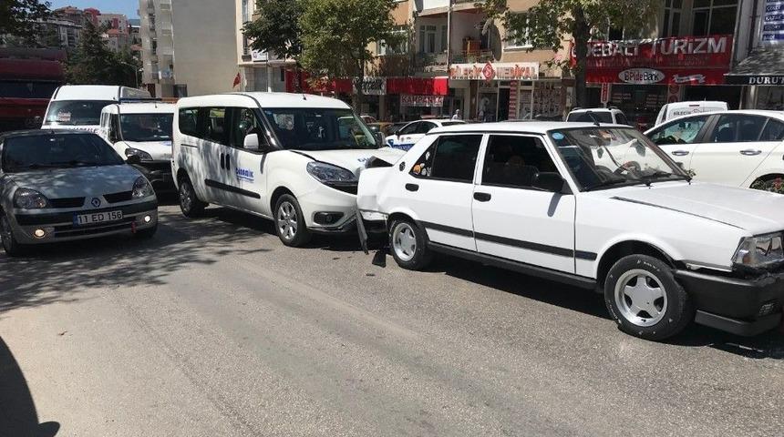 Bilecik’te Zincirleme Trafik Kazası