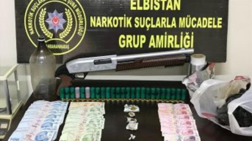 Polisten Uyuşturucu Satıcılarına Operasyon