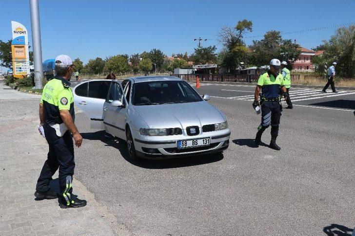 Kırmızı Düdüklü Çocuk Polisler İş Başında G1