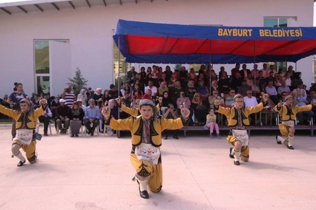 Dede Korkut Ş&ouml;leni Aşıklar Ş&ouml;leniyle Devam Etti