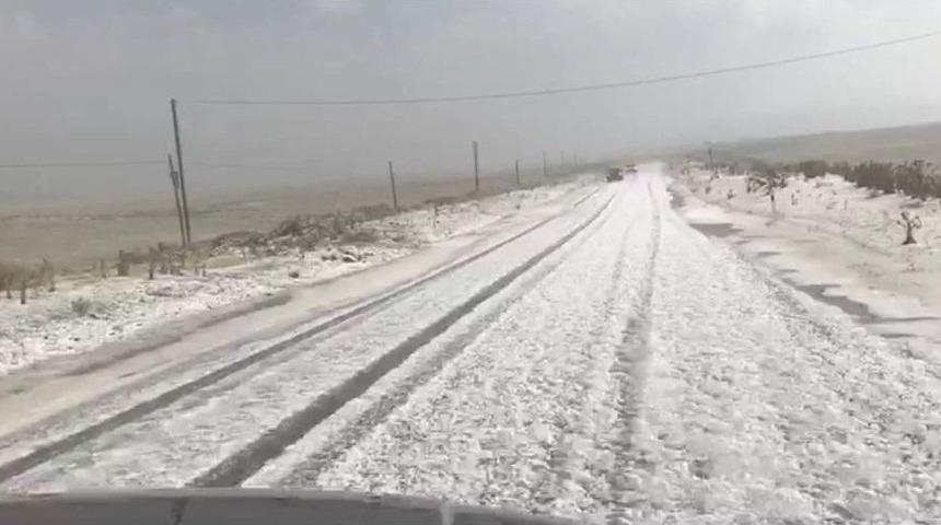 Ağustos Ayında Kars Beyaza B&uuml;r&uuml;nd&uuml;