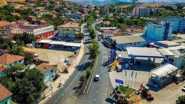 Büyükşehir’de Asfalt Çalışmaları