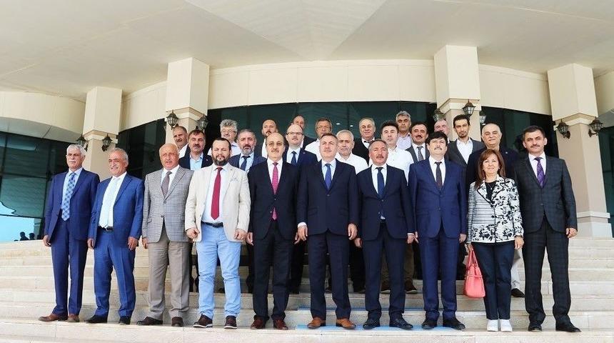 12 &Uuml;niversite Rekt&ouml;r&uuml;, Abd Ve Trump&rsquo;ı Kınadı