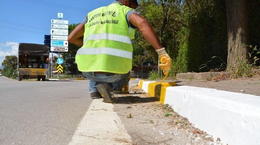 Kartepe&rsquo;nin Kaldırımları Renkleniyor