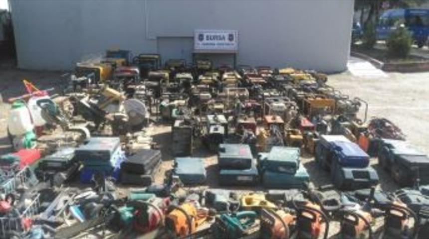 Hurdacı Hırsız Jandarmadan Ka&ccedil;amadı