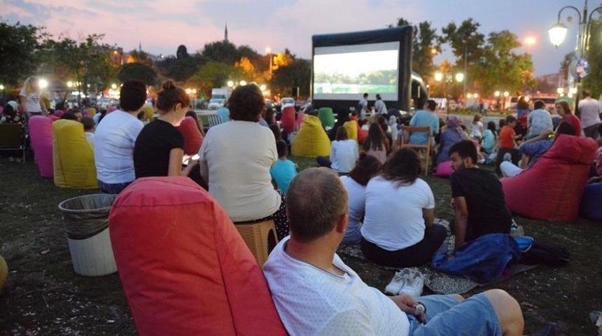 A&ccedil;ık Hava Sinemasında Bu Hafta &rsquo;sihirli M&uuml;ze Ve Ayla&rsquo;