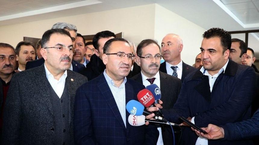 Başbakan Yardımcısı Bozdağ, "cumhurbaşkanımızın Allah Ve Resul&uuml;ne Olan Sadakati Tartışılmaz"