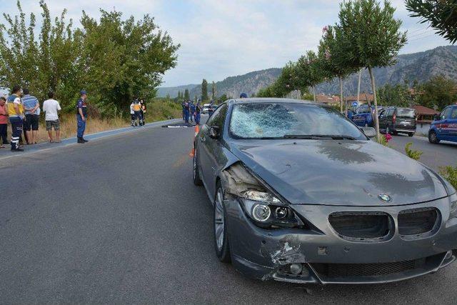 Otomobilin Çarptığı Elektrikli Bisiklet Sürücüsü Öldü