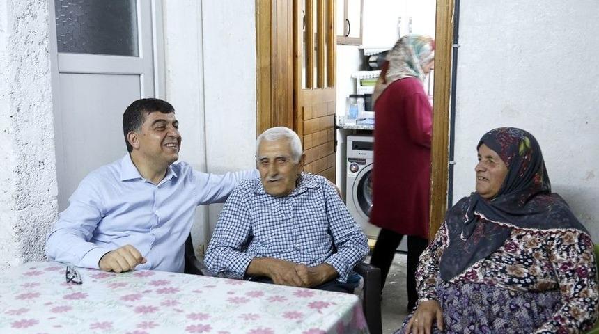 Belediye Başkanı Fadıloğlu, Kömek İle Öztürk Ailelerin Konuğu Oldu