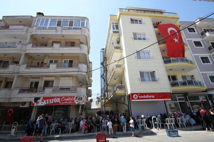 Çarptığı Köpeğe Yardım Etmek İsteyen Genç Asteğmene Hüzünlü Veda G1