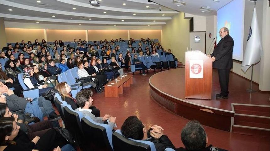 Esog&uuml;&rsquo;de &ldquo;t&uuml;rk Mitolojisinde Anaerkin D&ouml;nem&rdquo; Konferansı