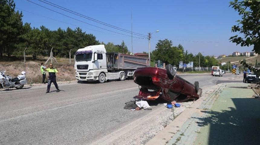 Tır Otomobille &Ccedil;arpıştı: 1 Yaralı