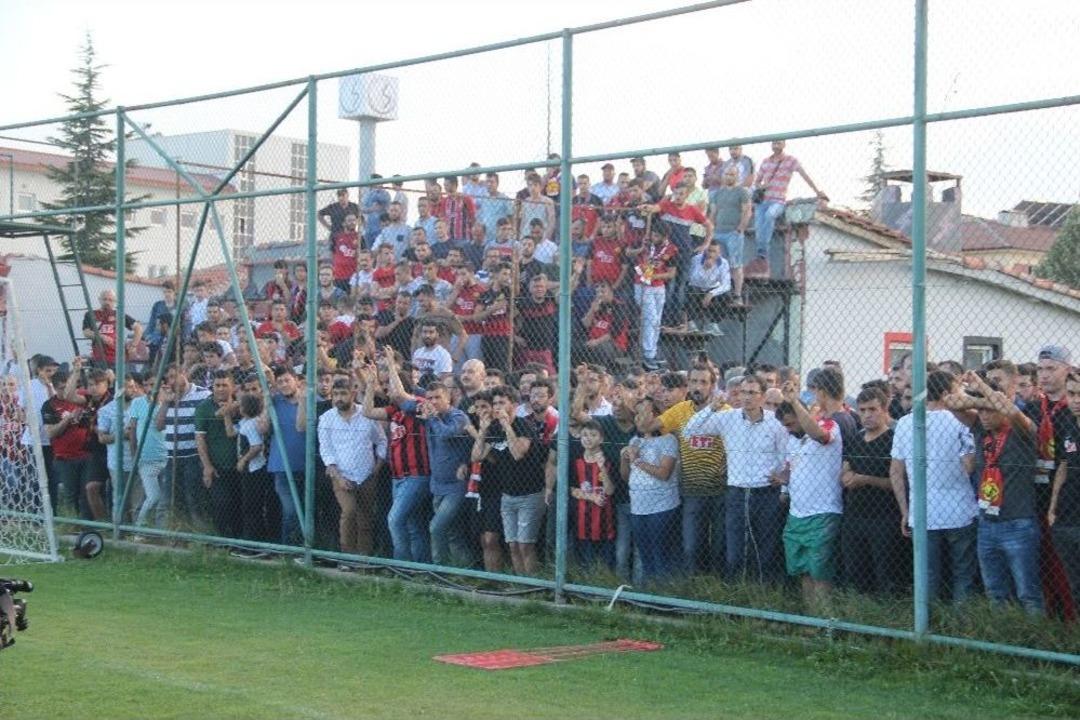 Eskişehirsporlu Oyuncular Antrenmana &Ccedil;ıkmadı