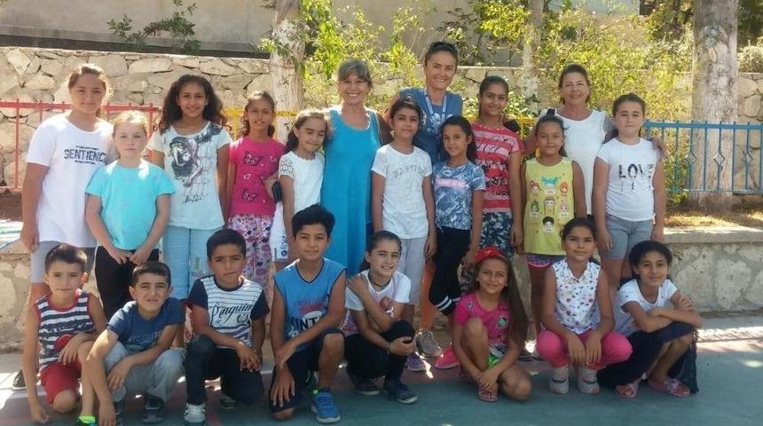 &Ccedil;eşmeli &Ouml;ğrenciler Hem Eğlendiler Hem &Ouml;ğrendiler