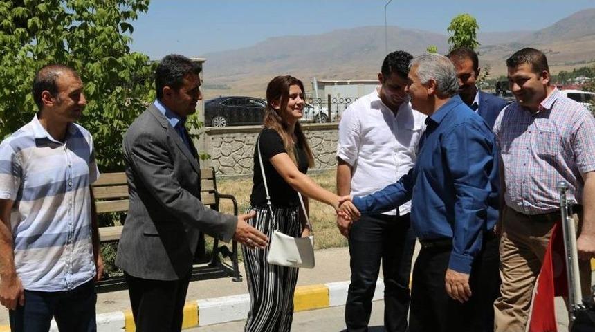 Muş Valisi Aziz Yıldırım Varto&rsquo;da