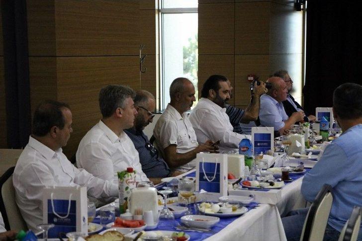 Saü Yönetimi Basınla Bir Araya Geldi G1