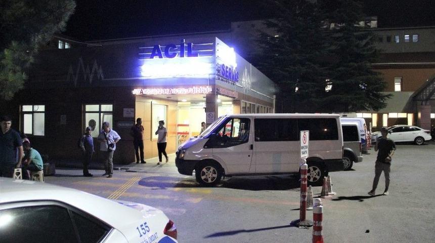 Husumetli Olduğu Kişiyi R&ouml;ntgen Odasında &Ouml;ld&uuml;rd&uuml;