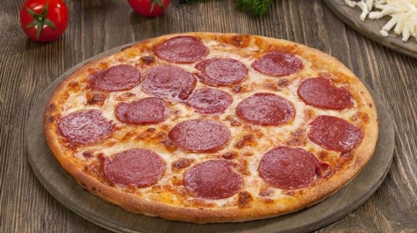 Sucuklu Pizza Tarifi