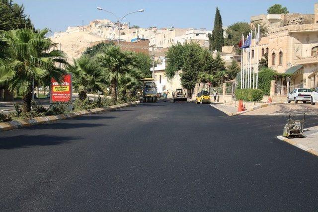 Şanlıurfa’da Trambüs Yolları Asfaltlanıyor