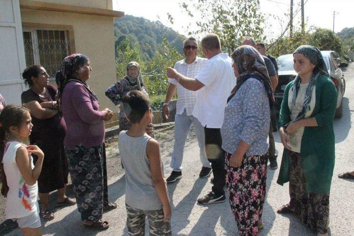 Kamyonlardan Şikayet Eden Mahalleli Yolu Kapatıp Eylem Yaptı G4