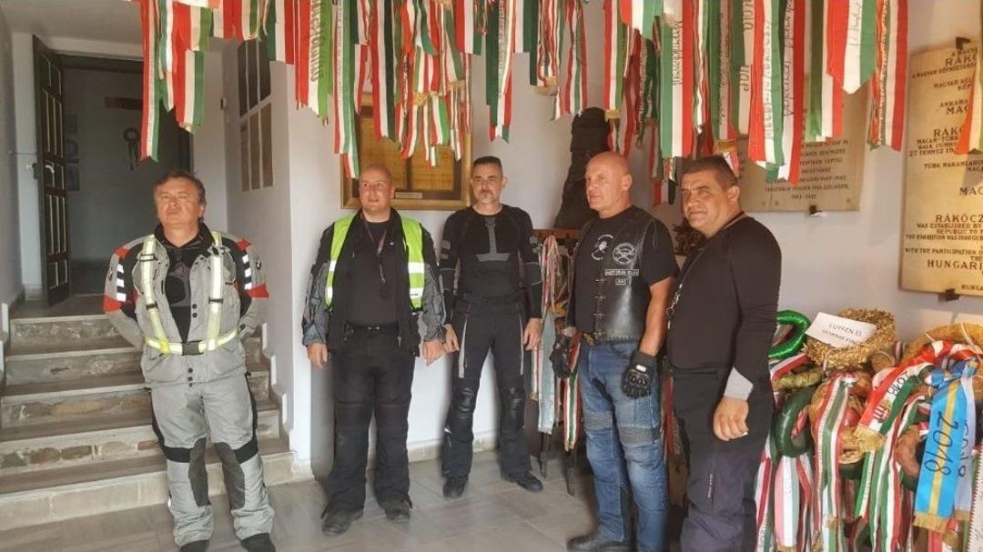(&ouml;zel) Motor Tutkunu Macar Grup Atalarının Evini G&ouml;rmek İ&ccedil;in Tekirdağ&rsquo;da