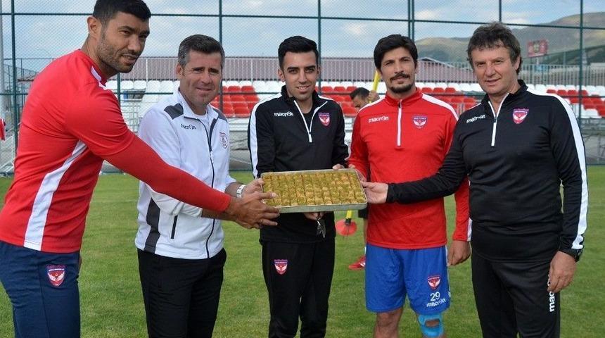 Altınordu, Pilot Takımı İle Bir Araya Geldi