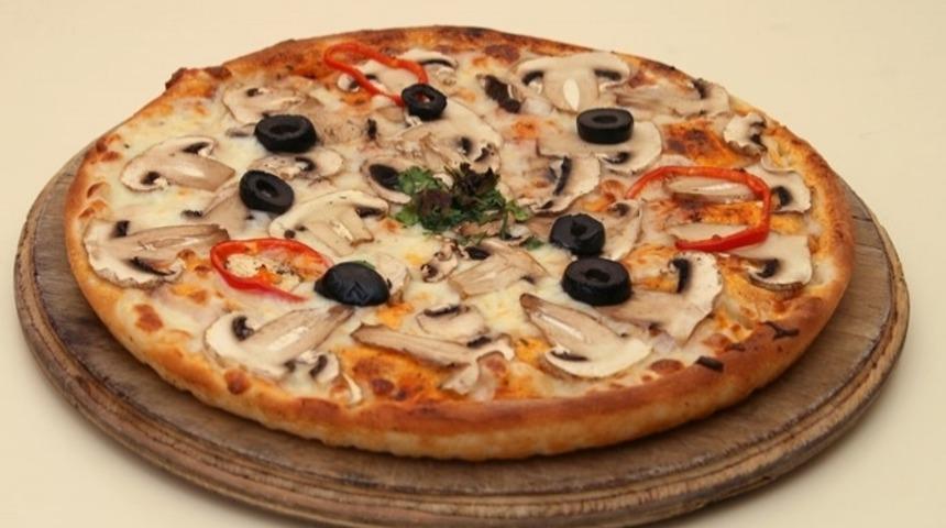 Mantarlı Pizza Tarifi