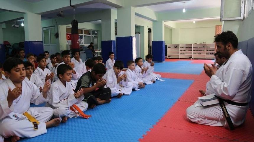 Eyy&uuml;biye Belediyesinden Spora Yatırım