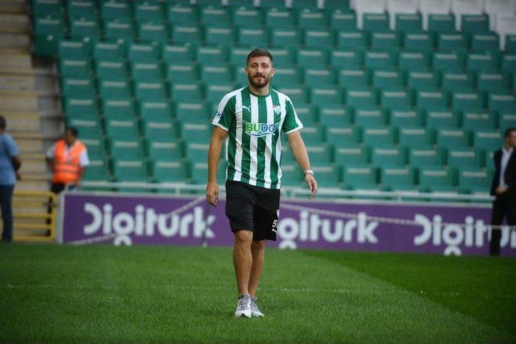 Bursaspor’un İmza Töreninde Skandal G4