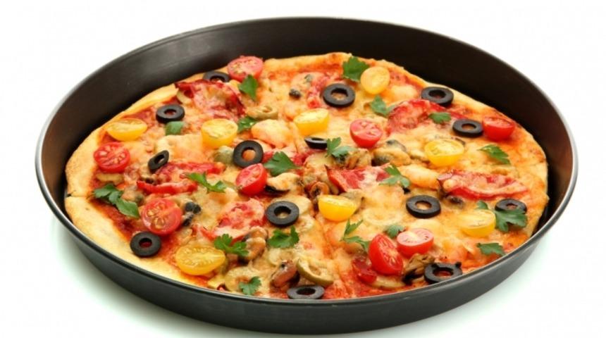 Tavada Kolay Pizza Tarifi
