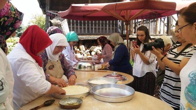 Altınköy’de Gönüller Bir