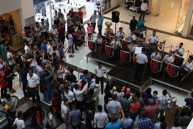 Van Avm&rsquo;de Askeri Bando Konseri 2