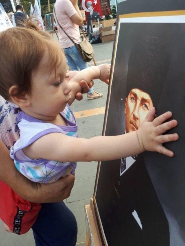 10 Aylık Esra Bebeğin Atat&uuml;rk Sevgisi 1