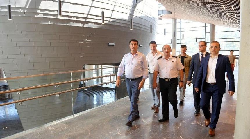 Fetih M&uuml;zesi Ziyaret&ccedil;ilerini Hayran Bırakıyor