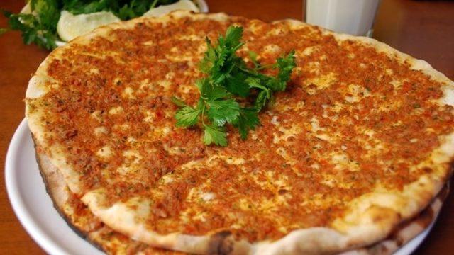 Tavada Lahmacun Tarifi