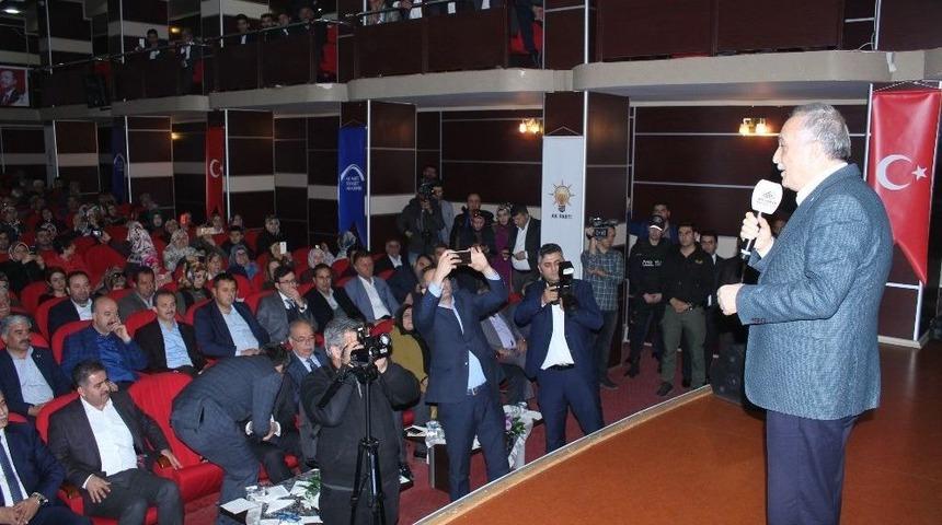 Bakan Fakıbaba Adıyaman&rsquo;da Siyaset Akademisi&rsquo;ne Katıldı