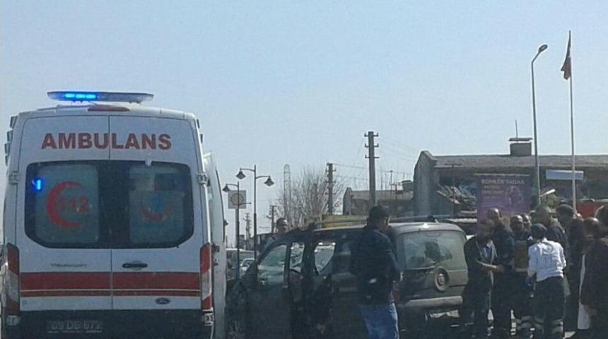 Aşırı Hız Ve Dikkatsizlik Yine Kazaya Neden Oldu