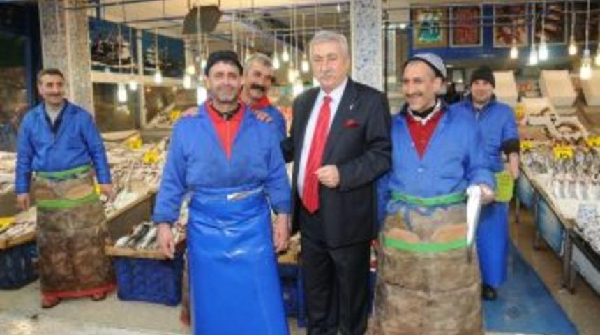 Paland&ouml;ken: "balık&ccedil;ı Esnafı Yeni Sezondan &Uuml;mitli"