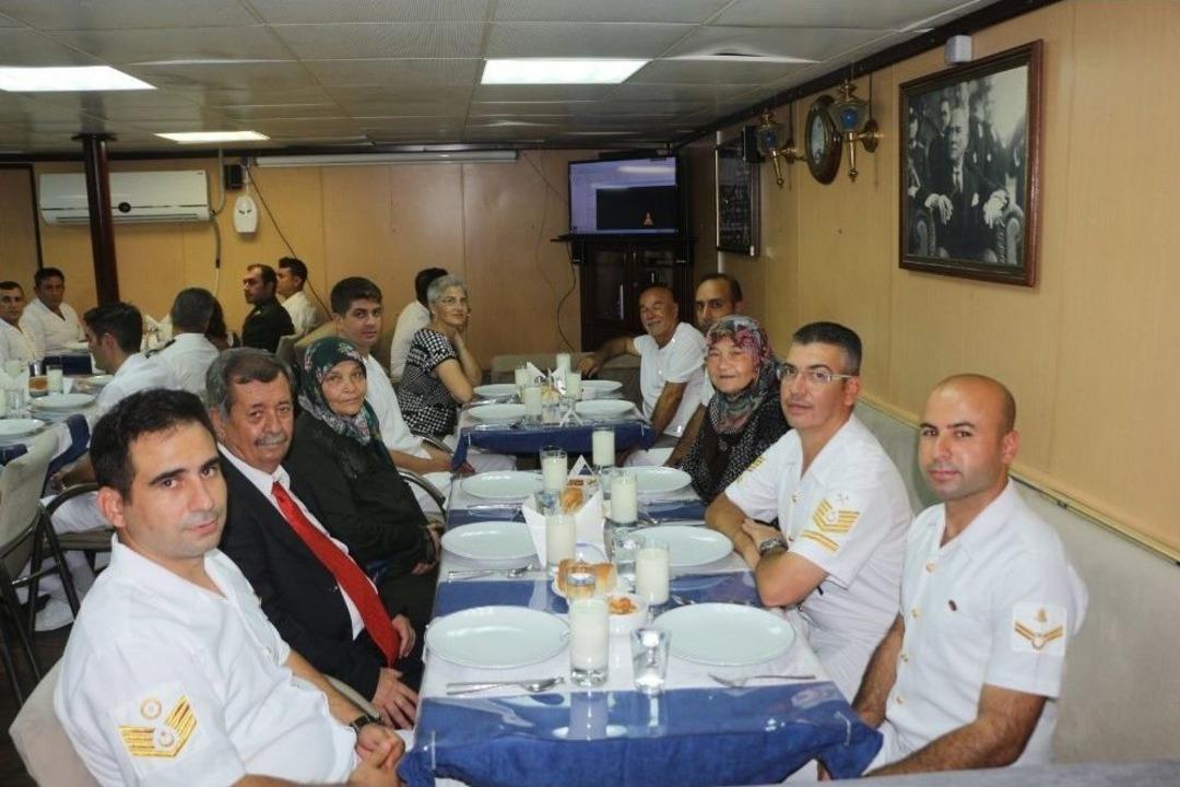 Gemlik Fırkateyni Kuşadası&rsquo;nda Ziyarete A&ccedil;ıldı